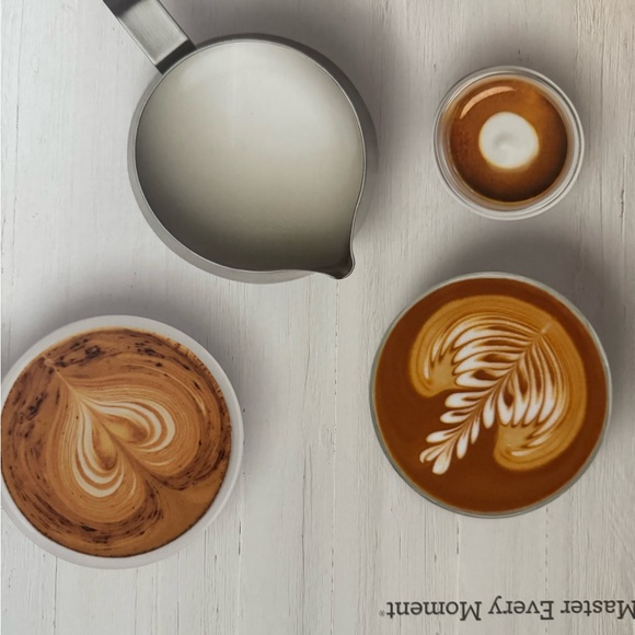 Breville Silver Espresso Machine with Touch Screen - Picture 3 of 4